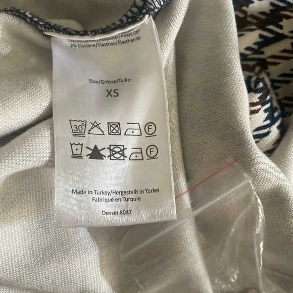 BAUM UND PFERDGARTEN
Houndstooth Print Knee-Length Dress - Picture 11 of 12